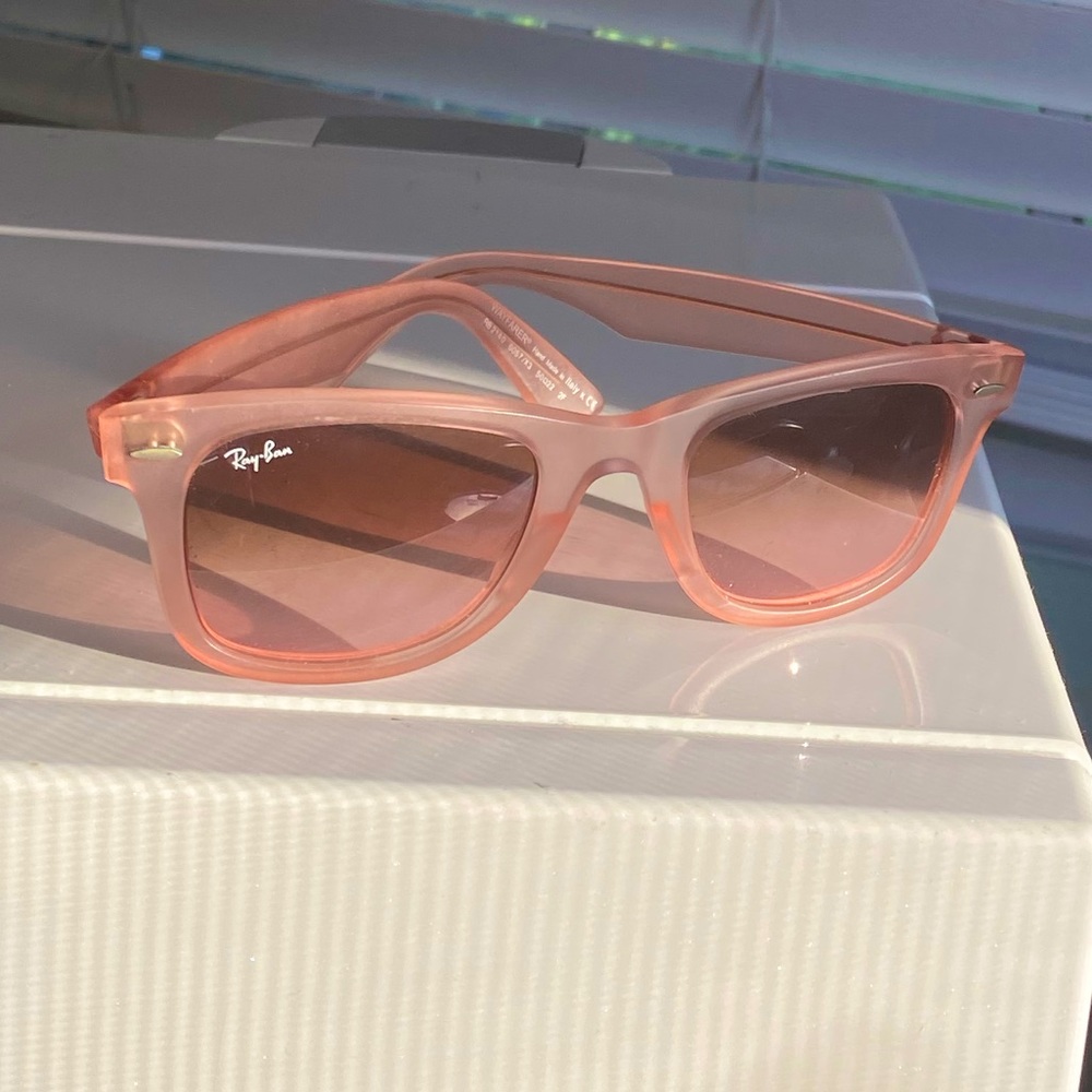 Ray-ban Pink Colorblock Sun Glasses 🌞 💖